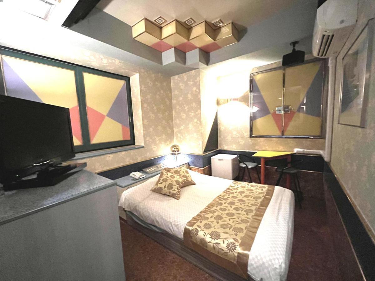 Hotel Crystal 大人専用 Tokio Exterior foto