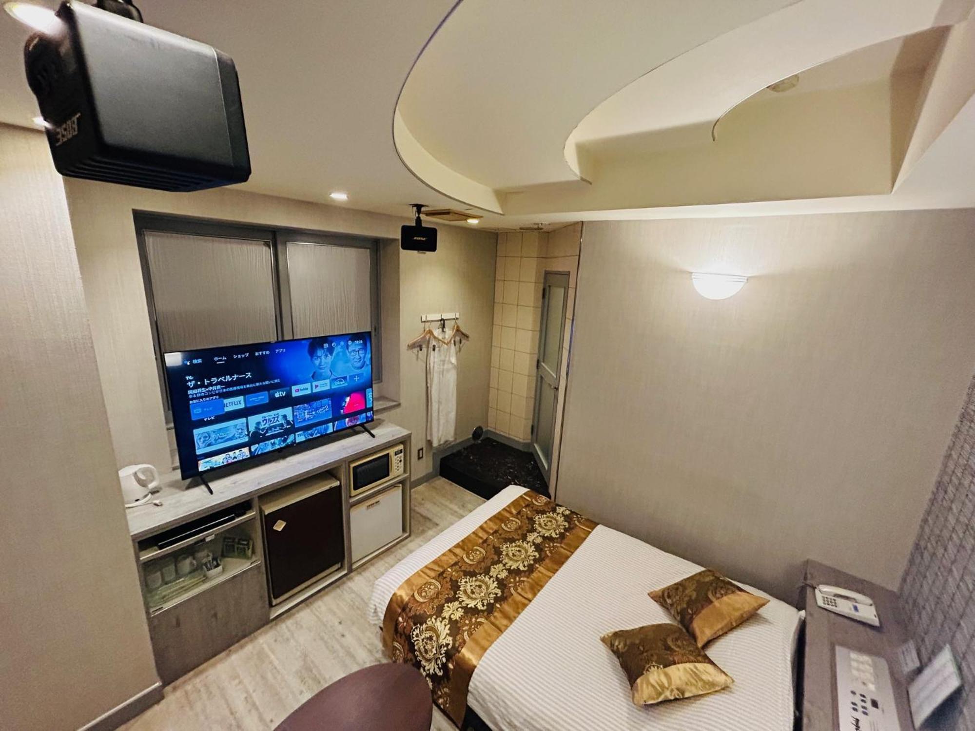 Hotel Crystal 大人専用 Tokio Exterior foto