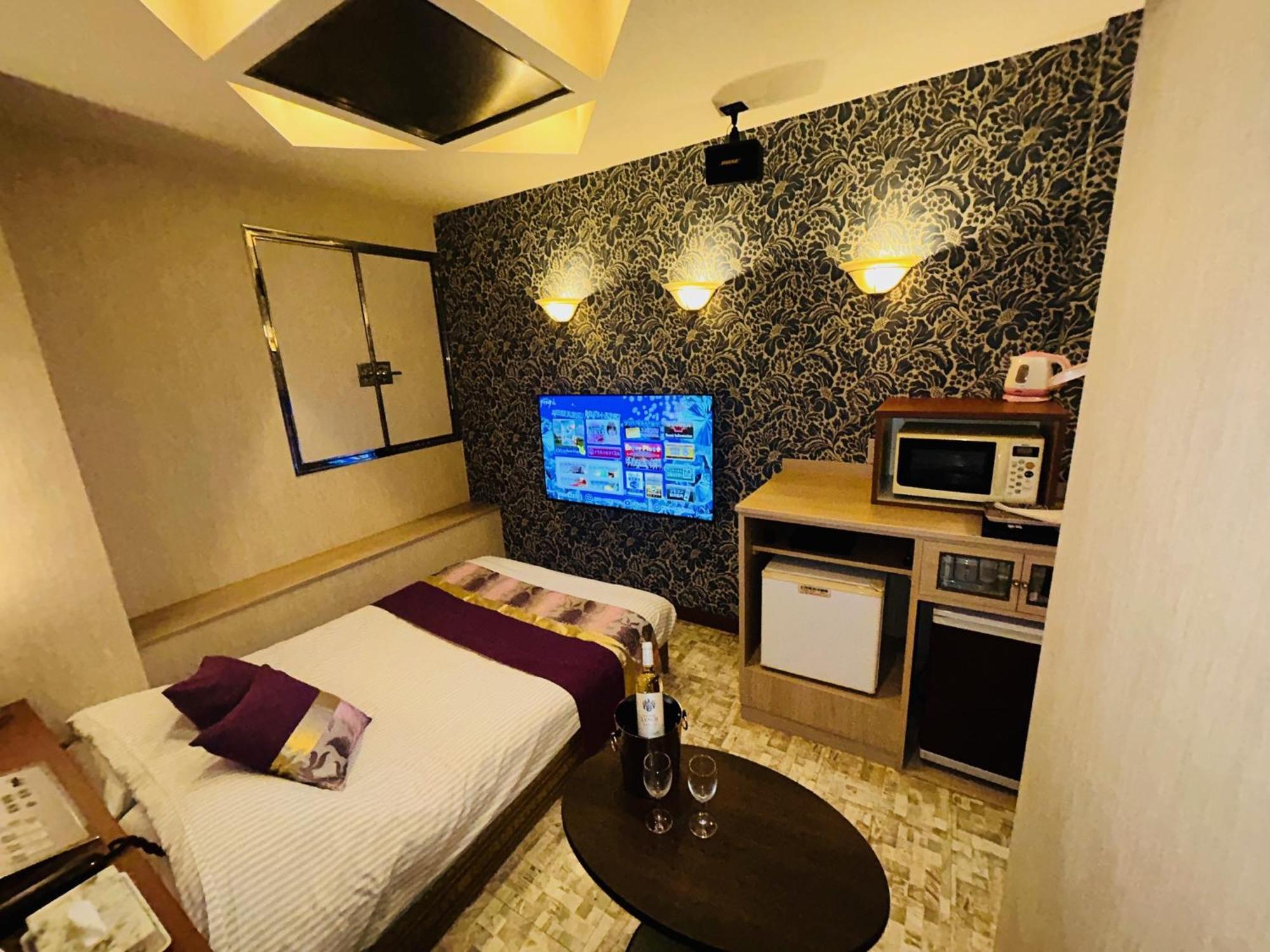 Hotel Crystal 大人専用 Tokio Exterior foto