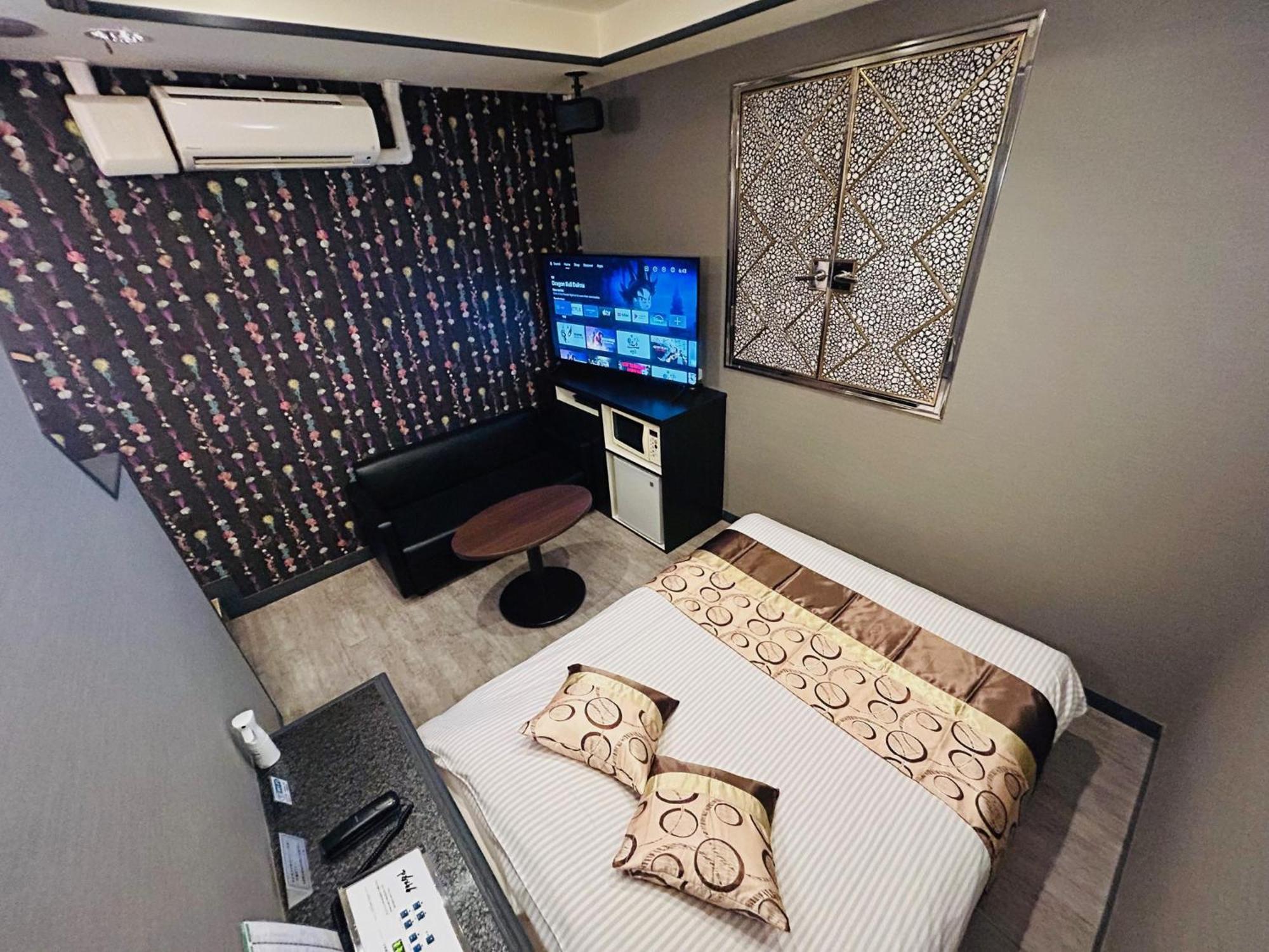 Hotel Crystal 大人専用 Tokio Exterior foto